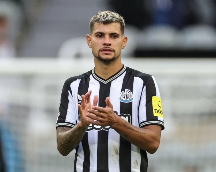 9球6助攻！英媒曝曼联将8000万欧签吉马良斯，卡塞米罗钦点接班人